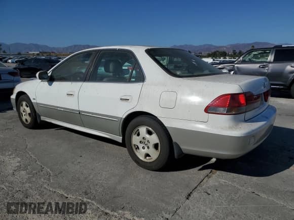 ✅ 2001 Honda Accord EX • VIN: 1HGCG165X1A074024 • Lot: 80136035. Listed on Copart with 187,432 mi. Free auction sales archive from the USA and detailed vehicle history report at DreamBid. Image 2.