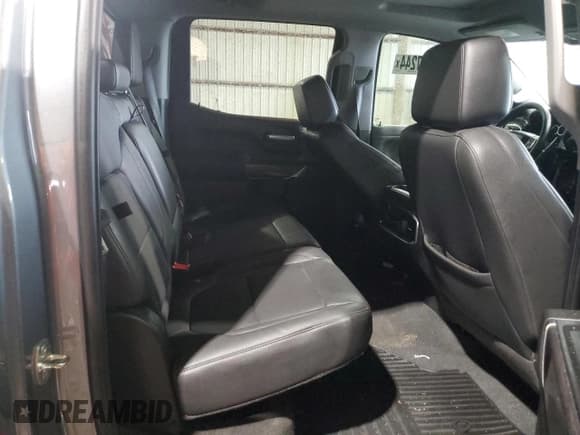 ✅ 2021 Chevrolet Silverado 1500 LTZ • VIN: 3GCPWEED4MG228221 • Lot: 63757244. Wystawiony na Copart z przebiegiem 105 255 mil. Bezpłatny archiwum sprzedaży aukcyjnych z USA i szczegółowy raport historii pojazdu na DreamBid. Zdjęcie 10.