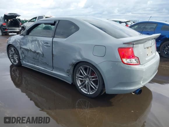 ✅ 2013 Scion tC • VIN: JTKJF5C70D3056557 • Lot: 43711854. Wystawiony na IAAI z przebiegiem 132 546 mil. Bezpłatny archiwum sprzedaży aukcyjnych z USA i szczegółowy raport historii pojazdu na DreamBid. Zdjęcie 3.