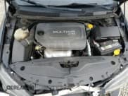 ✅ 2015 Chrysler 200 Limited • VIN: 1C3CCCAB0FN646046 • Lot: 63771975. Wystawiony na Copart z przebiegiem 134 847 mil. Bezpłatny archiwum sprzedaży aukcyjnych z USA i szczegółowy raport historii pojazdu na DreamBid. Zdjęcie 12.