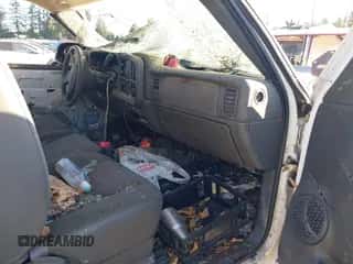 2006 Chevrolet Silverado 3500 с VIN 1GCHK39U56E158656, выставлен на аукционе IAAI как лот 43241267 с пробегом Не указан миль и . История ставок и продаж доступна на DreamBid. Изображение 5.