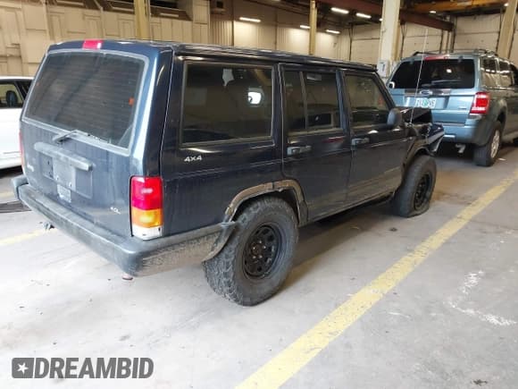✅ 1997 Jeep Cherokee SE • VIN: 1J4FJ28S0VL602874 • Lot: 42439021. Wystawiony na IAAI z przebiegiem 85 810 mil. Bezpłatny archiwum sprzedaży aukcyjnych z USA i szczegółowy raport historii pojazdu na DreamBid. Zdjęcie 4.