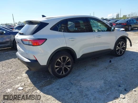 ✅ 2021 Ford Escape SE • VIN: 1FMCU9G64MUA50555 • Лот: 43417846. Опубликован ранее на IAAI с пробегом 67 662 миль. Бесплатный доступ к архиву аукционных продаж из США и подробный отчёт об истории автомобиля на DreamBid. Изображение 4.