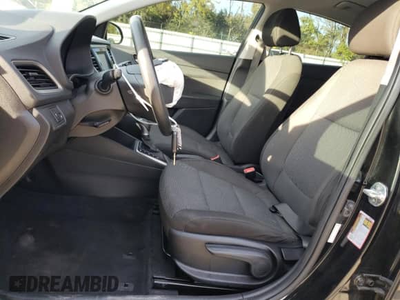 2021 Hyundai Accent SE с VIN 3KPC24A66ME128855, выставлен на аукционе Copart как лот 70213813 с пробегом 67 408 миль миль и . История ставок и продаж доступна на DreamBid. Изображение 7.