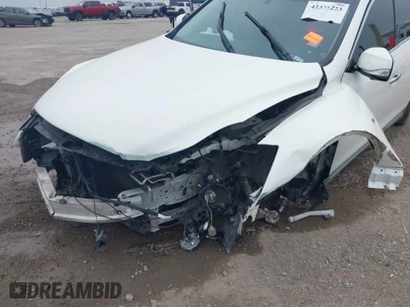 ✅ 2016 Infiniti QX50 • VIN: JN1BJ0RPXGM235954 • Lot: 42371223. Wystawiony na IAAI z przebiegiem 154 000 mil. Bezpłatny archiwum sprzedaży aukcyjnych z USA i szczegółowy raport historii pojazdu na DreamBid. Zdjęcie 6.