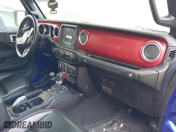 ✅ 2019 Jeep Wrangler Unlimited Rubicon • VIN: 1C4HJXFGXKW657577 • Лот: 41460772. Опубликован ранее на IAAI с пробегом 101 602 миль. Бесплатный доступ к архиву аукционных продаж из США и подробный отчёт об истории автомобиля на DreamBid. Изображение 5.