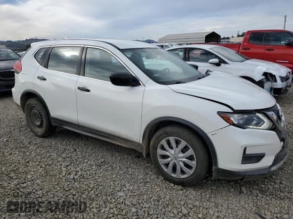 ✅ 2017 Nissan Rogue SV • VIN: JN8AT2MTXHW142641 • Lot: 92247725. Listed on Copart with 149,117 mi. Free auction sales archive from the USA and detailed vehicle history report at DreamBid. Image 4.