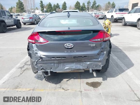 ✅ 2019 Hyundai Ioniq Blue • VIN: KMHC65LC5KU180033 • Lot: 41320893. Wystawiony na IAAI z przebiegiem 71 985 mil. Bezpłatny archiwum sprzedaży aukcyjnych z USA i szczegółowy raport historii pojazdu na DreamBid. Zdjęcie 6.