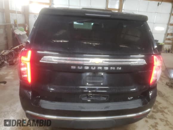 ✅ 2023 Chevrolet Suburban LT • VIN: 1GNSCCKD8PR379635 • Lot: 82086374. Wystawiony na Copart z przebiegiem 44 919 mil. Bezpłatny archiwum sprzedaży aukcyjnych z USA i szczegółowy raport historii pojazdu na DreamBid. Zdjęcie 6.
