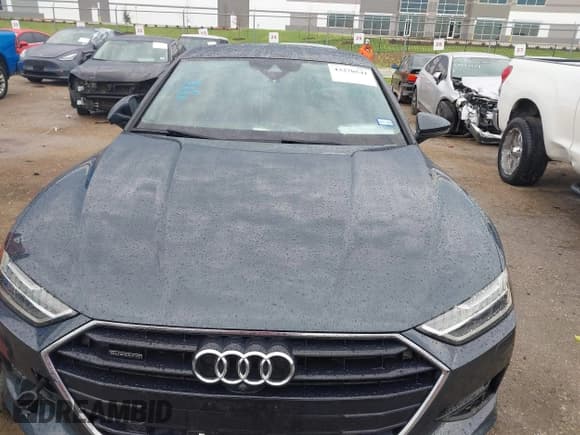 ✅ 2020 Audi A7 Premium Plus • VIN: WAUR2AF21LN042746 • Lot: 43270541. Wystawiony na IAAI z przebiegiem 43 750 mil. Bezpłatny archiwum sprzedaży aukcyjnych z USA i szczegółowy raport historii pojazdu na DreamBid. Zdjęcie 6.