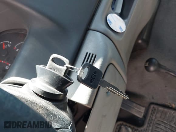 ✅ 2002 Ford F-350 XL • VIN: 1FTSX31F42EB85488 • Lot: 42072577. Listed on IAAI with 640,079 mi. Free auction sales archive from the USA and detailed vehicle history report at DreamBid. Image 11.