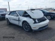 ✅ 2011 Ford Mustang GT Premium • VIN: 1ZVBP8FFXB5116551 • Lot: 43537933. Wystawiony na IAAI z przebiegiem 89 201 mil. Bezpłatny archiwum sprzedaży aukcyjnych z USA i szczegółowy raport historii pojazdu na DreamBid. Zdjęcie 1.