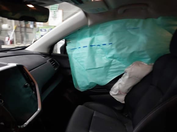 ✅ 2023 Subaru Ascent Premium • VIN: 4S4WMAED7P3443198 • Lot: 41375046. Wystawiony na IAAI z przebiegiem 19 086 mil. Bezpłatny archiwum sprzedaży aukcyjnych z USA i szczegółowy raport historii pojazdu na DreamBid. Zdjęcie 5.