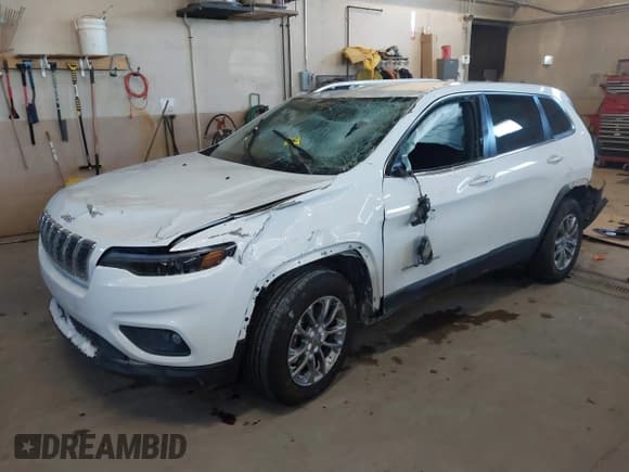 ✅ 2020 Jeep Cherokee Altitude • VIN: 1C4PJMLN6LD647106 • Lot: 41406440. Wystawiony na IAAI z przebiegiem 58 788 mil. Bezpłatny archiwum sprzedaży aukcyjnych z USA i szczegółowy raport historii pojazdu na DreamBid. Zdjęcie 18.