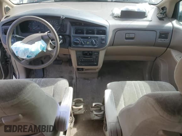 ✅ 1999 Toyota Sienna LE • VIN: 4T3ZF13C2XU134628 • Лот: 84294315. Опубликован ранее на Copart с пробегом 211 607 миль. Бесплатный доступ к архиву аукционных продаж из США и подробный отчёт об истории автомобиля на DreamBid. Изображение 8.