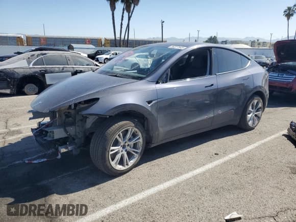 ✅ 2023 Tesla Model Y Long Range • VIN: 7SAYGAEE6PF637837 • Лот: 56227545. Опубликован ранее на Copart с пробегом 19 646 миль. Бесплатный доступ к архиву аукционных продаж из США и подробный отчёт об истории автомобиля на DreamBid. Изображение 1.