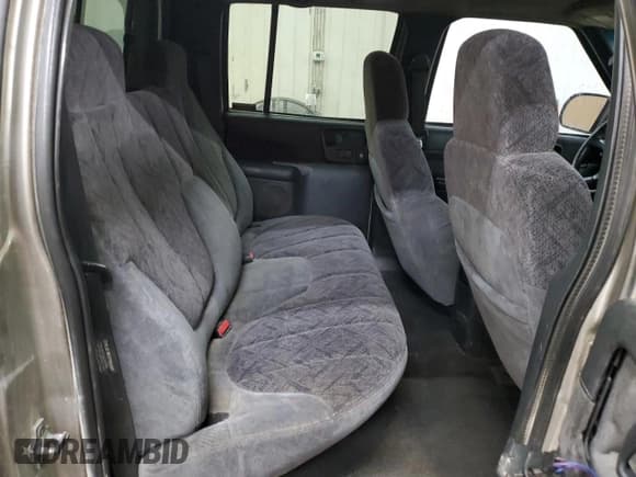 ✅ 2001 Chevrolet S-10 LS • VIN: 1GCDT13W41K240639 • Лот: 85464814. Опубликован ранее на Copart с пробегом 229 068 миль. Бесплатный доступ к архиву аукционных продаж из США и подробный отчёт об истории автомобиля на DreamBid. Изображение 10.