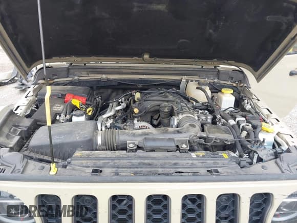 ✅ 2022 Jeep Gladiator Rubicon • VIN: 1C6JJTBG6NL180529 • Lot: 42367787. Wystawiony na IAAI z przebiegiem 67 480 mil. Bezpłatny archiwum sprzedaży aukcyjnych z USA i szczegółowy raport historii pojazdu na DreamBid. Zdjęcie 10.