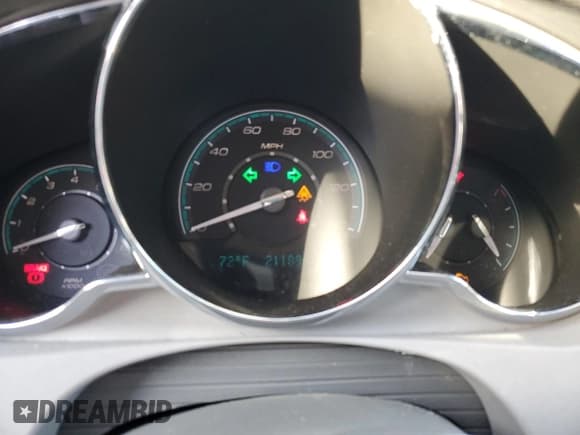 ✅ 2010 Chevrolet Malibu 1FL • VIN: 1G1ZA5EB2AF106968 • Lot: 80462834. Listed on Copart with 211,896 mi. Free auction sales archive from the USA and detailed vehicle history report at DreamBid. Image 9.