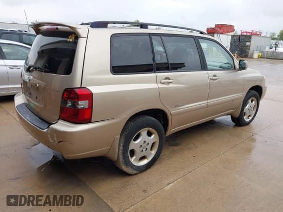 ✅ 2007 Toyota Highlander w/3rd Row • VIN: JTEEP21A370189236 • Lot: 42981649. Wystawiony na IAAI z przebiegiem 184 934 mil. Bezpłatny archiwum sprzedaży aukcyjnych z USA i szczegółowy raport historii pojazdu na DreamBid. Zdjęcie 4.