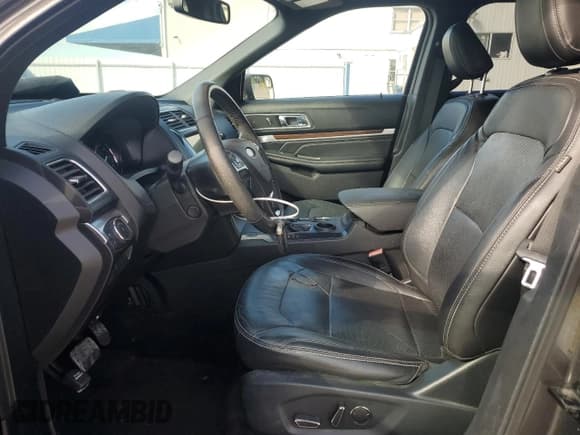 ✅ 2018 Ford Explorer Limited • VIN: 1FM5K7F84JGB80528 • Lot: 92276405. Wystawiony na Copart z przebiegiem 99 973 mil. Bezpłatny archiwum sprzedaży aukcyjnych z USA i szczegółowy raport historii pojazdu na DreamBid. Zdjęcie 7.