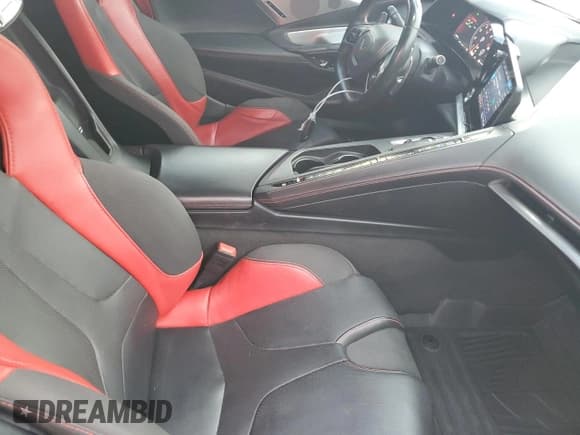 ✅ 2021 Chevrolet Corvette 3LT • VIN: 1G1YC2D48M5105227 • Lot: 81758965. Listed on Copart with 24,449 mi. Free auction sales archive from the USA and detailed vehicle history report at DreamBid. Image 10.