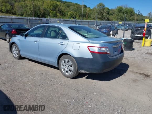✅ 2010 Toyota Camry • VIN: 4T1BB3EKXAU125639 • Lot: 43406774. Listed on IAAI with 195,312 mi. Free auction sales archive from the USA and detailed vehicle history report at DreamBid. Image 3.
