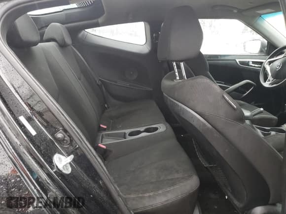 ✅ 2013 Hyundai Veloster w/Gray Int • VIN: KMHTC6AD7DU111292 • Lot: 72960784. Wystawiony na Copart z przebiegiem Nie podano. Bezpłatny archiwum sprzedaży aukcyjnych z USA i szczegółowy raport historii pojazdu na DreamBid. Zdjęcie 11.