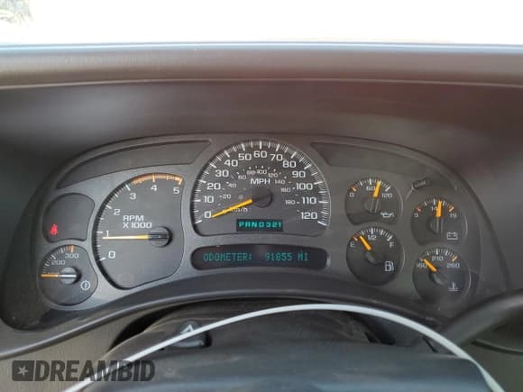 ✅ 2004 GMC Sierra 1500 • VIN: 1GTJC39154E209557 • Lot: 83349954. Wystawiony na Copart z przebiegiem 91 855 mil. Bezpłatny archiwum sprzedaży aukcyjnych z USA i szczegółowy raport historii pojazdu na DreamBid. Zdjęcie 9.