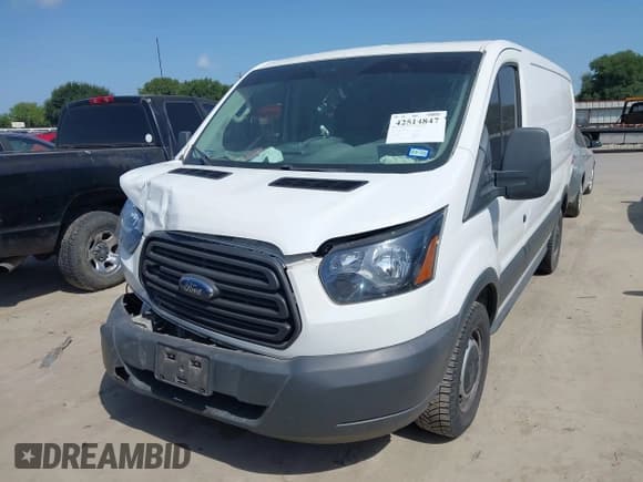 ✅ 2018 Ford Transit • VIN: 1FTYE1ZM0JKA43498 • Лот: 42514847. Опубликован ранее на IAAI с пробегом 131 539 миль. Бесплатный доступ к архиву аукционных продаж из США и подробный отчёт об истории автомобиля на DreamBid. Изображение 17.