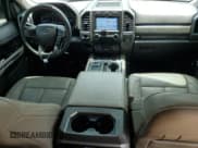 ✅ 2019 Ford Expedition Max XLT • VIN: 1FMJK1HT1KEA01064 • Lot: 55923975. Wystawiony na Copart z przebiegiem 46 803 mil. Bezpłatny archiwum sprzedaży aukcyjnych z USA i szczegółowy raport historii pojazdu na DreamBid. Zdjęcie 8.