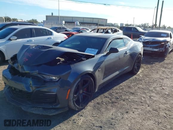 ✅ 2020 Chevrolet Camaro 1SS • VIN: 1G1FE1R72L0144079 • Lot: 41426846. Listed on IAAI with 55,022 mi. Free auction sales archive from the USA and detailed vehicle history report at DreamBid. Image 17.