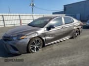 ✅ 2018 Toyota Camry SE • VIN: 4T1B11HK2JU540649 • Lot: 93805425. Wystawiony na Copart z przebiegiem 83 114 mil. Bezpłatny archiwum sprzedaży aukcyjnych z USA i szczegółowy raport historii pojazdu na DreamBid. Zdjęcie 1.