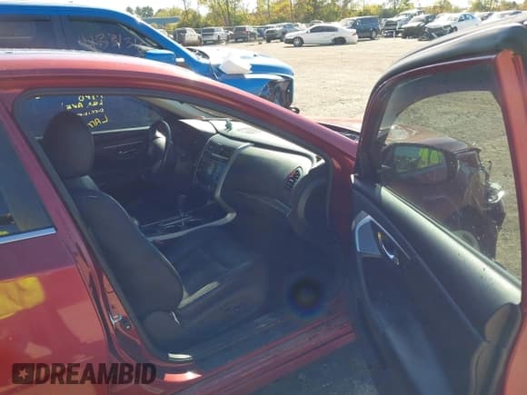 ✅ 2015 Nissan Altima SL • VIN: 1N4AL3APXFN337284 • Лот: 43329868. Опубликован ранее на IAAI с пробегом 185 331 миль. Бесплатный доступ к архиву аукционных продаж из США и подробный отчёт об истории автомобиля на DreamBid. Изображение 5.