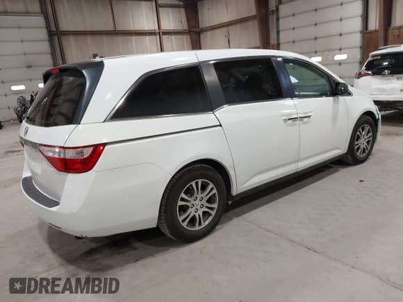 ✅ 2013 Honda Odyssey EX-L • VIN: 5FNRL5H64DB060438 • Lot: 43699756. Listed on IAAI with 174,792 mi. Free auction sales archive from the USA and detailed vehicle history report at DreamBid. Image 4.