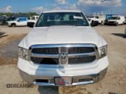 ✅ 2022 Ram 1500 Tradesman • VIN: 1C6RR7FG3NS230371 • Lot: 71614595. Wystawiony na Copart z przebiegiem 14 672 mil. Bezpłatny archiwum sprzedaży aukcyjnych z USA i szczegółowy raport historii pojazdu na DreamBid. Zdjęcie 5.