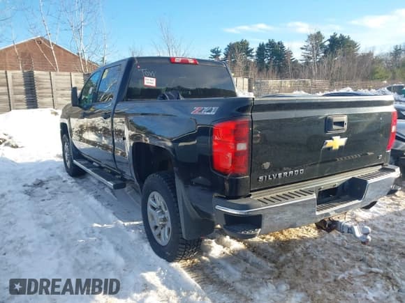 ✅ 2015 Chevrolet Silverado 2500HD LT • VIN: 1GC1KVEG9FF102081 • Лот: 43846233. Опубликован ранее на IAAI с пробегом 117 900 миль. Бесплатный доступ к архиву аукционных продаж из США и подробный отчёт об истории автомобиля на DreamBid. Изображение 3.