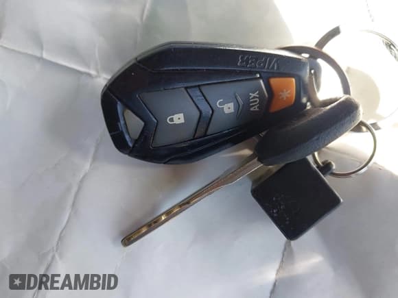 ✅ 1999 Isuzu Rodeo S • VIN: 4S2CK58W1X4344442 • Lot: 42519582. Listed on IAAI with 185,098 mi. Free auction sales archive from the USA and detailed vehicle history report at DreamBid. Image 11.