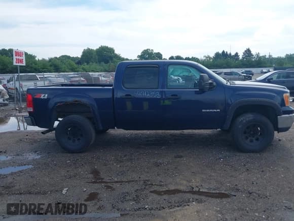 ✅ 2012 GMC Sierra 1500 SLE • VIN: 3GTP2VE71CG266963 • Lot: 42712353. Wystawiony na IAAI z przebiegiem 105 651 mil. Bezpłatny archiwum sprzedaży aukcyjnych z USA i szczegółowy raport historii pojazdu na DreamBid. Zdjęcie 13.