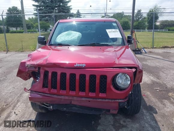✅ 2017 Jeep Patriot High Altitude • VIN: 1C4NJPFA6HD132065 • Lot: 42538955. Listed on IAAI with 96,675 mi. Free auction sales archive from the USA and detailed vehicle history report at DreamBid. Image 12.