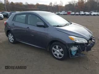 ✅ 2009 Toyota Matrix • VIN: 2T1KU40E69C008137 • Lot: 43625161. Wystawiony na IAAI z przebiegiem 156 324 mil. Bezpłatny archiwum sprzedaży aukcyjnych z USA i szczegółowy raport historii pojazdu na DreamBid. Zdjęcie 1.