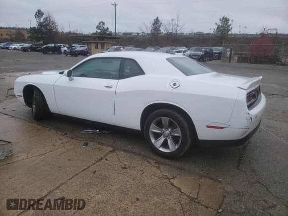 ✅ 2019 Dodge Challenger SXT • VIN: 2C3CDZAG8KH534657 • Lot: 73591142. Wystawiony na Copart z przebiegiem 77 588 mil. Bezpłatny archiwum sprzedaży aukcyjnych z USA i szczegółowy raport historii pojazdu na DreamBid. Zdjęcie 2.