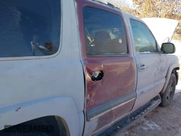 ✅ 2003 Chevrolet Suburban LT • VIN: 1GNFK16Z13J175332 • Лот: 41605367. Опубликован ранее на IAAI с пробегом Не указан. Бесплатный доступ к архиву аукционных продаж из США и подробный отчёт об истории автомобиля на DreamBid. Изображение 6.