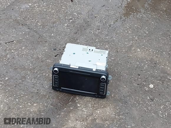 ✅ 2015 Volkswagen Passat SEL Premium • VIN: 1VWCV7A35FC022497 • Lot: 43546687. Listed on IAAI with 159,151 mi. Free auction sales archive from the USA and detailed vehicle history report at DreamBid. Image 12.