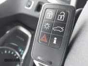 ✅ 2015 Volvo V60 T5 Drive-E Platinum • VIN: YV126MED4F1206414 • Lot: 41672012. Listed on IAAI with 180,924 mi. Free auction sales archive from the USA and detailed vehicle history report at DreamBid. Image 10.