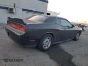 ✅ 2010 Dodge Challenger SE • VIN: 2B3CJ4DVXAH212457 • Lot: 87268434. Wystawiony na Copart z przebiegiem Nie podano. Bezpłatny archiwum sprzedaży aukcyjnych z USA i szczegółowy raport historii pojazdu na DreamBid. Zdjęcie 3.