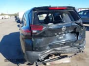 ✅ 2021 Nissan Rogue S • VIN: JN8AT3AB0MW228231 • Lot: 43468179. Wystawiony na IAAI z przebiegiem 70 514 mil. Bezpłatny archiwum sprzedaży aukcyjnych z USA i szczegółowy raport historii pojazdu na DreamBid. Zdjęcie 6.