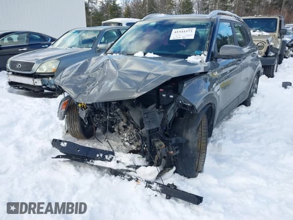 ✅ 2021 Hyundai Venue Denim • VIN: KMHRC8A31MU093143 • Lot: 41541572. Listed on IAAI with 24,804 mi. Free auction sales archive from the USA and detailed vehicle history report at DreamBid. Image 6.