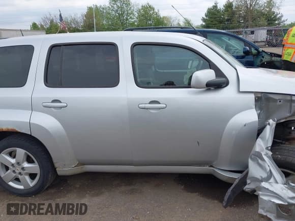✅ 2010 Chevrolet HHR 1LT • VIN: 3GNBABDB3AS622736 • Lot: 42146101. Listed on IAAI with Not provided. Free auction sales archive from the USA and detailed vehicle history report at DreamBid. Image 13.