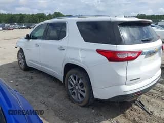 ✅ 2019 Chevrolet Traverse Premier • VIN: 1GNERKKW9KJ219049 • Lot: 43252703. Wystawiony na IAAI z przebiegiem 138 600 mil. Bezpłatny archiwum sprzedaży aukcyjnych z USA i szczegółowy raport historii pojazdu na DreamBid. Zdjęcie 3.